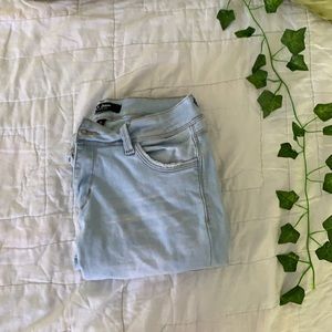 Light wash stretchy jeans